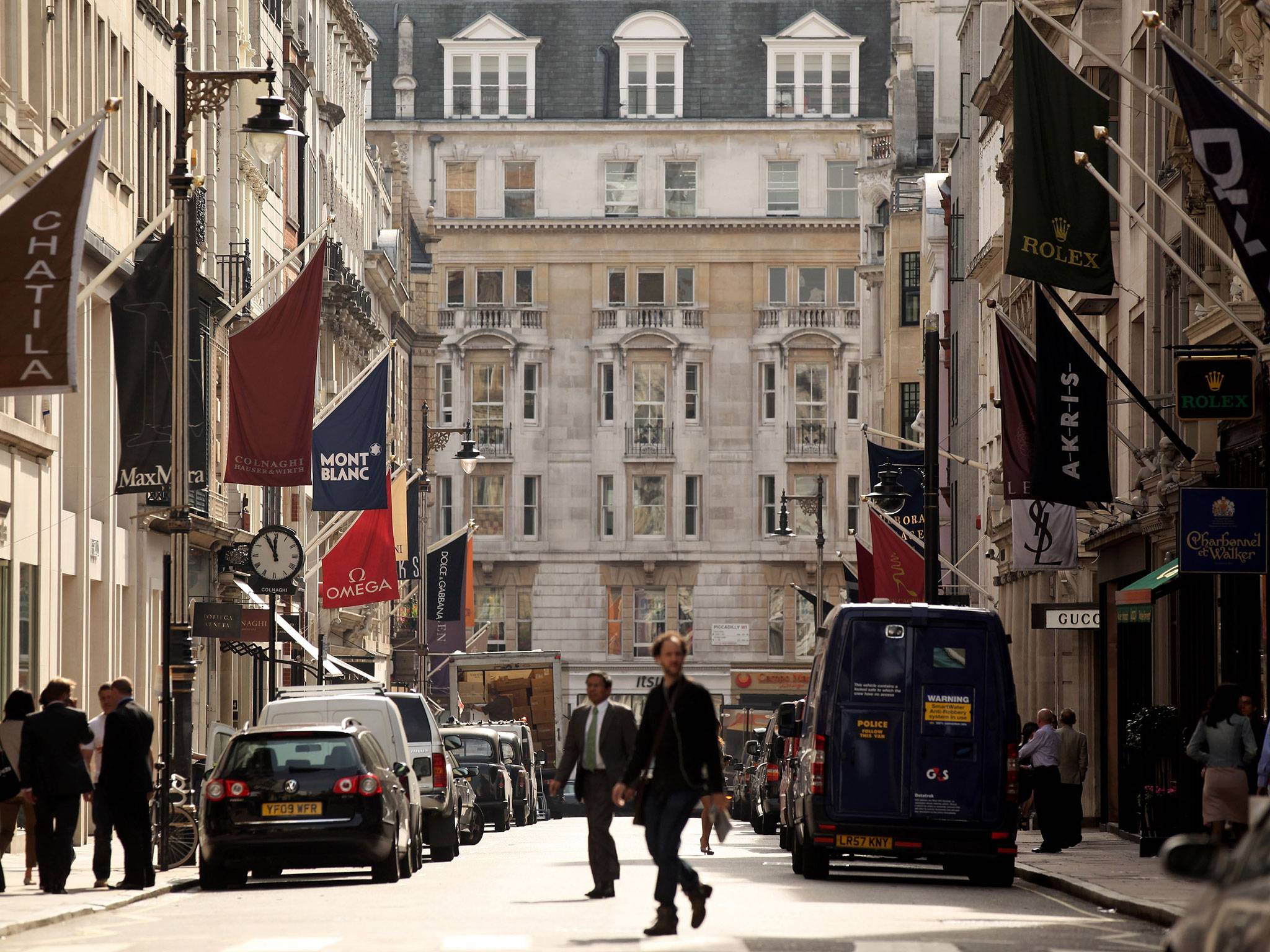 Photo of NEW BOND STREET OVERTAKES CHAMPS ÉLYSÉES TO BECOME WORLD’S THIRD MOST EXPENSIVE SHOPPING STREET